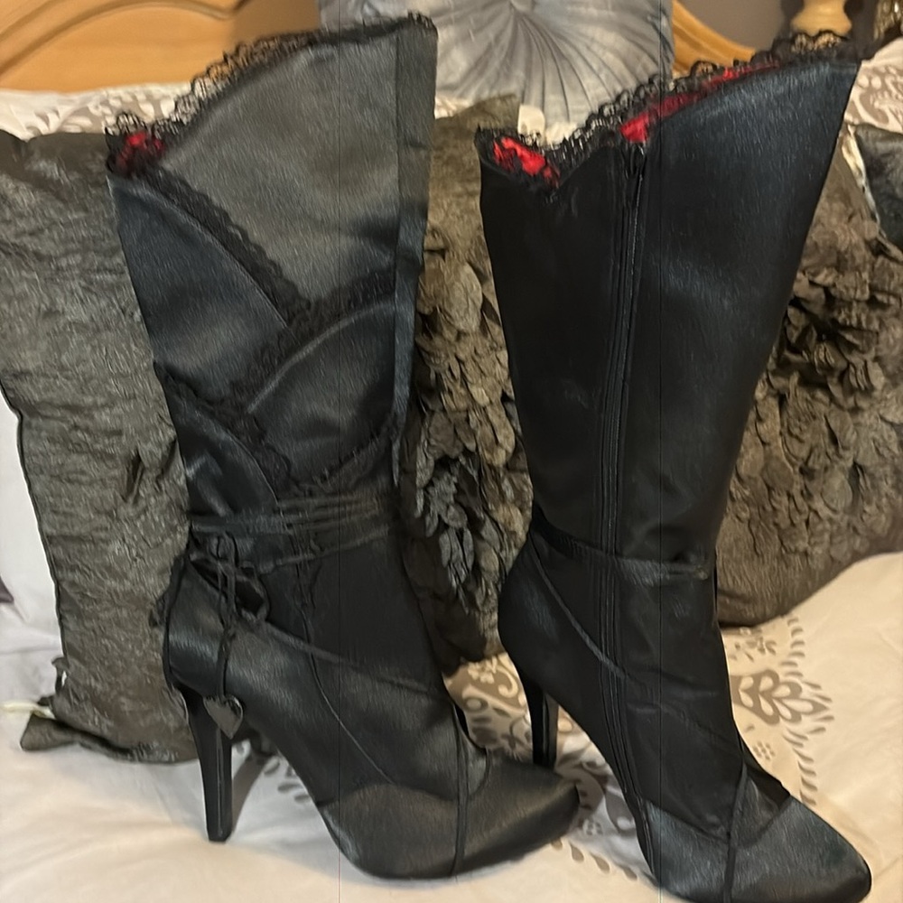 Ellie Black Heeled Boots - Picture 2 of 14
